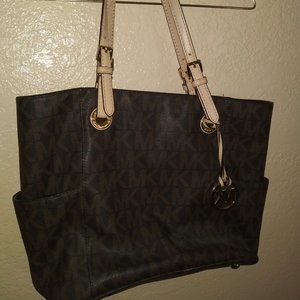 Michael Kors purse